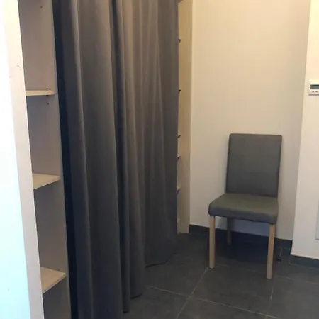 Large Studio With Private Parking Apartment *