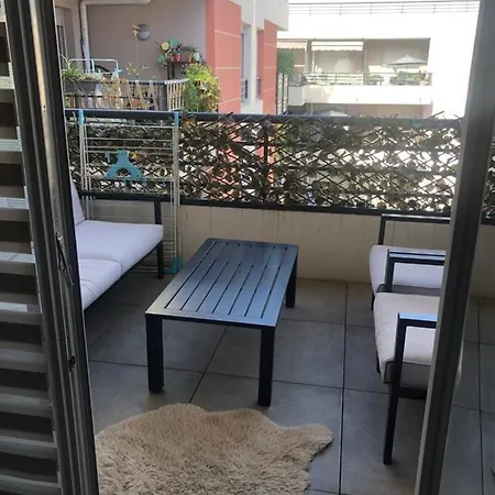 Large Studio With Private Parking Vallauris